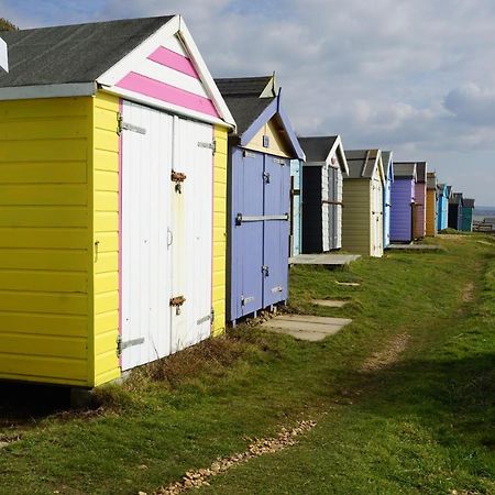 Dotty'S Retreat Villa Milford on Sea Exterior photo